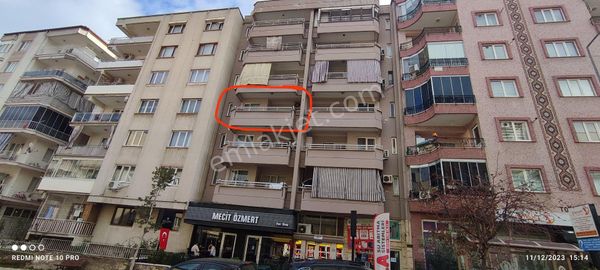  DENİZLİ/EMEK CADDESİ YUKARISI  ŞOK MARKET KARŞILARI 3.ARAKAT MASRAFSIZ KOMBİLİ DAİRE