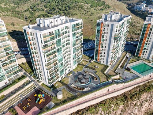 Çiğli Yakakent ‘te Atakent Panorama Evleri ‘nde 3+1 Deniz Manzaralı Daire