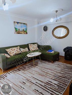 ÇİĞLİ EVKA 5 DE ASANSÖRLÜ ARAKAT DOĞALGAZLI 2+1 SATILIK DAİRE