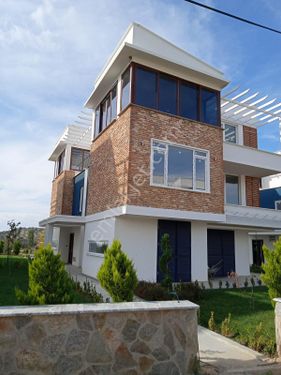 Balıkesir Gömeç Karaağaç'ta sıfır Satılık Villa