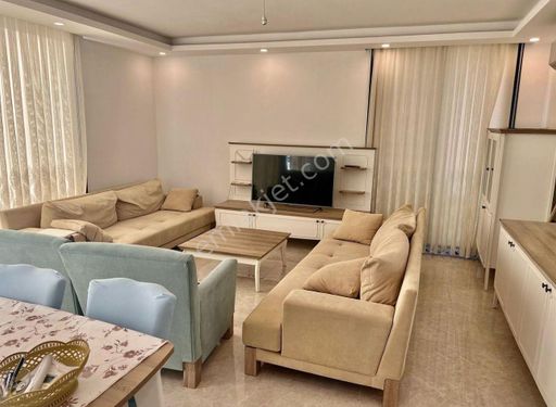  Alsancak bölgesinde satılık özel çatı teraslı daire