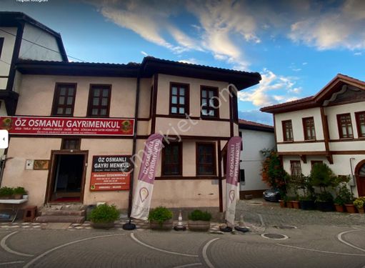  OĞULPAŞA KÖYÜN  İÇİNDE   2419 M2  % 40 İMARLI  ARAZİ 