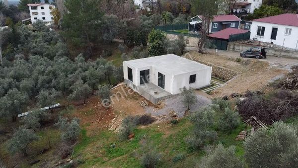  GoldHouse dan Satılık Villa 1010m² Arazi İçerisinde Natamam Villa