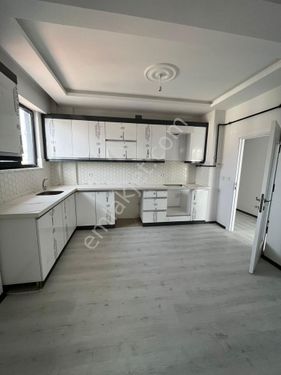 SİSTEM GAYRİMENKULDEN MEVLÂNÂ CAMİ CİVARINDA SATILIK 3+1 DAİRE