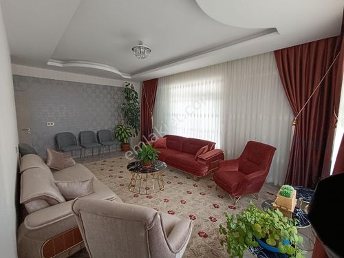 KONYA KARATAY DA SATILIK DAİRE FETİH CADDESİNE CEPHE İŞGALAM IŞIKLARINDA SATILIK DAİRE 