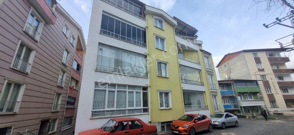 VADİ EMLAK'TAN GÜLBAHARHATUNDA SATILIK 2+1 DAİRE