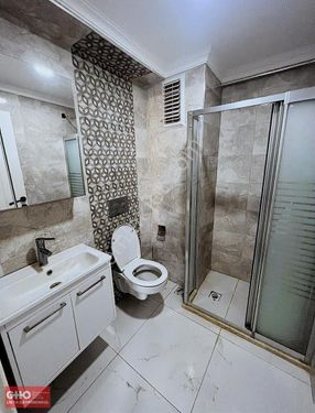 GHO'DAN MERKEZDE SERVİS GÜZERGAHI SATILIK 1+1 DAİRE