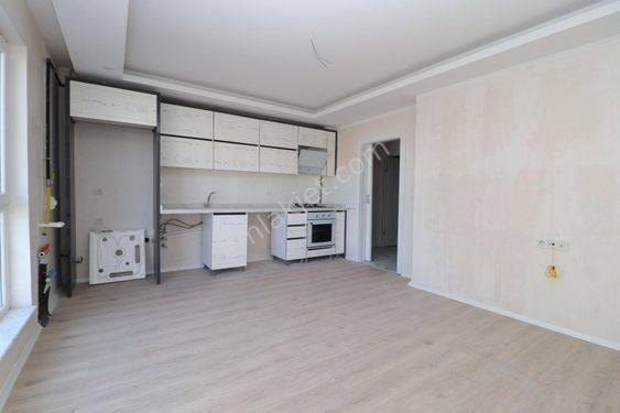  ETİMESGUT SÜVARİ'de İSTASYON CADDESİ ÜZERİ ASANSÖRLÜ 2+1 SIFIR SATILIK DAİRE