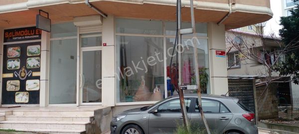  Eşsiz Fırsat! Pendik Taksim Sokak'ta Satılık 85 m² Dükkan