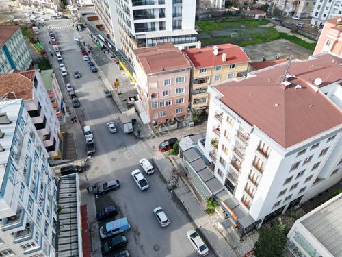 İstanbul Kartal Ana Cadde Üzerinde Satılık Dükkan