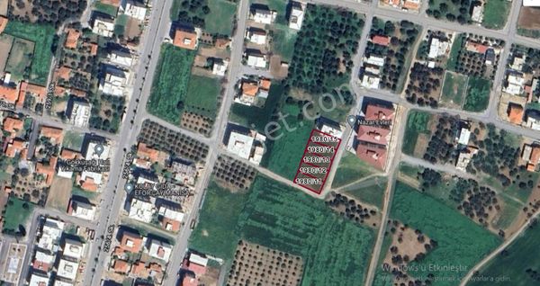  Akhisar Cumhuriyet Mahallesinde Satılık 1676 m2 5 Parsel YATIRIMLIK İmarlı Köşe Arsa