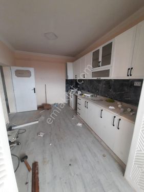  BUHARA BARIŞ CADDESİNDE 4+1 İÇİ FULL YENİ YAPILI KİRALIK DAİRE