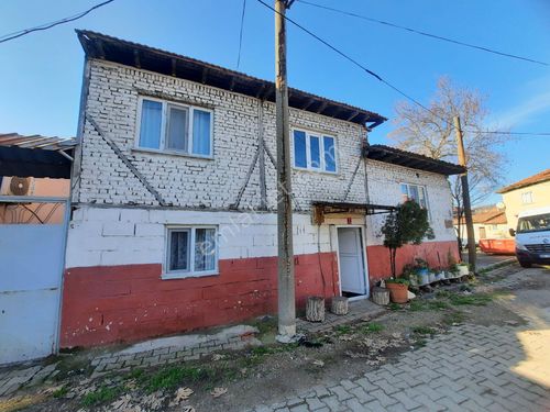 Gönen Sarıköy'de çarşıya yakın konumda evimiz satışta 