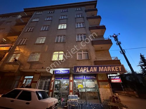 İstanbul Bağcılar da çadde üzerinde satılık daireler 