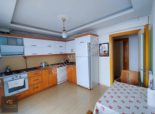 AKHİSAR ÇARŞAMBA PAZARI YAKINI SATILIK 3+1 ZEMİN KAT DAİRE