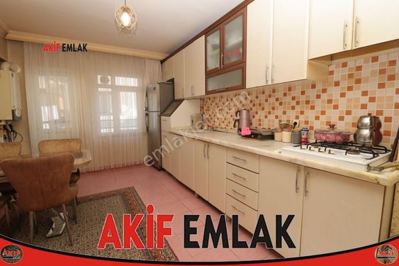  AKİF'ten ETİMESGUT PİYADE'de CADDE ÜZERİ ARAKAT 3+1 GENİŞ SATILIK DAİRE