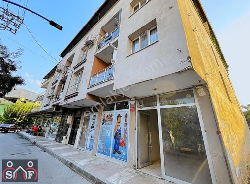 Manisa Barbaros'da Satılık Cadde Üzeri Kiracılı Satılık Dükkan
