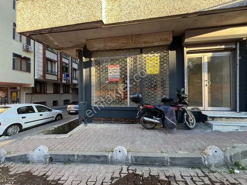  Yenibosna Zafer mahallesinde kiralık dükkan işyeri ofis büro depo Necip Fazıl Lisesi karşısı  