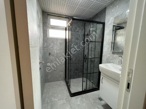  KURTULUŞ METRO YAKININDA SATILIK 2+1 DAİRE