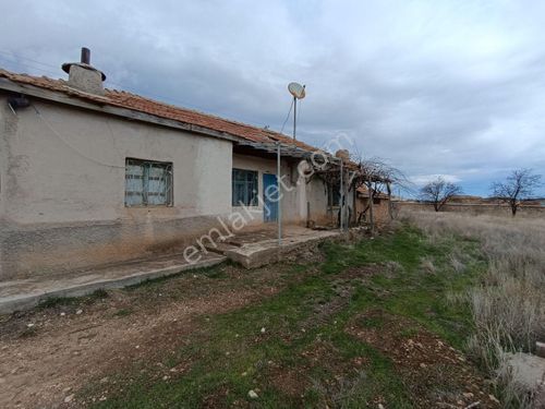 Köy evi,Çiftlik olmaya elverişli ,200m2 kapalı Garajı olan Sahibinden satılık  arsa 