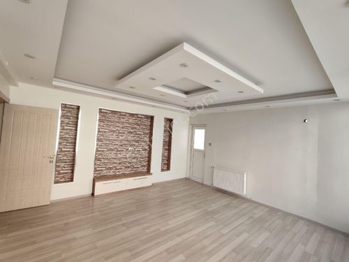 UYGUN EMLAKTAN SANMED HASTANESİ TARAFI 1. KAT 5 ODA SATILIK DAİRE 