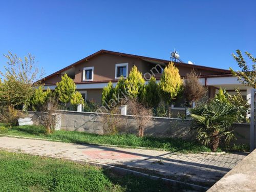 Urla kuşçular Mahallesi'nde satılık müstakil bahçeli villa 