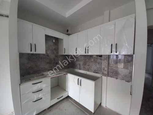  ESFORMDAN SÜTLÜCE EĞİTİMCİLER CADDESİ YANI 1+1 SIFIR DAİRE SJ-108