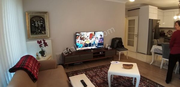  Yankı'dan Üsküdar Altunizade Barbaros Azade Evlerinde 3+1 Satılık