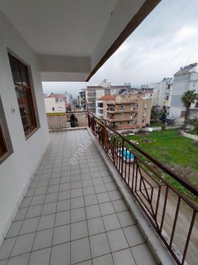 Döşemealtı Yeniköy merkezde kiralık 3+1 Daire 135 m2