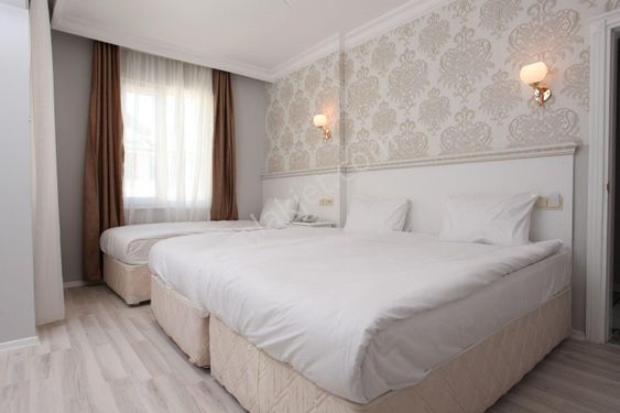   KONYAALTI'NIN İNCİSİ GOLDEN SPARK OTEL & APART 3 KİŞİLİK STANDART ODA