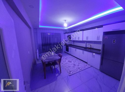 [SİMGE] ATAŞEHİR MAHALLESİNDE ARAKAT SATILIK DAİRE