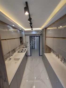 SILA EMLAK'TAN OSMANLI MAHALLESİ'NDE SİTE İÇERİSİNDE SALON BAĞIMSIZ FULL YAPIDA 3+1 DAİRE!