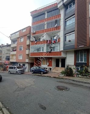 Arnavutköy Merkezde Satılık 2+1 Bahçe Kat Daire