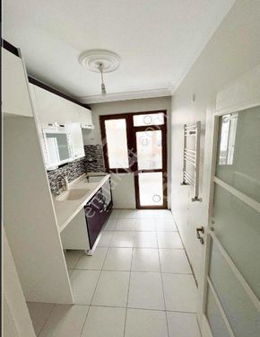  YENİBOSNA HÜRRİYET MH 2+1 1,KAT SATILIK DAİRE