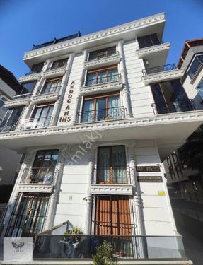 İstanbul Bahçelievlerin en güzel yerinde 2+1 80m2 4 yıllık bina