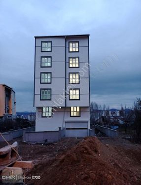 KILAVUZ 2 Projesi 3+1 130m2 Balkonlu Satılık Daire