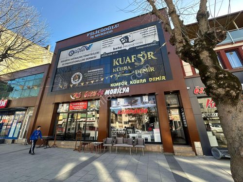 Ankara Caddesinde Satılık Ofis 1+1