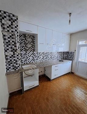 BEYAZ EMLAK'DAN MAHSUNİ ŞERİF PARK CİVARI 3+1 SATILIK DAİRE