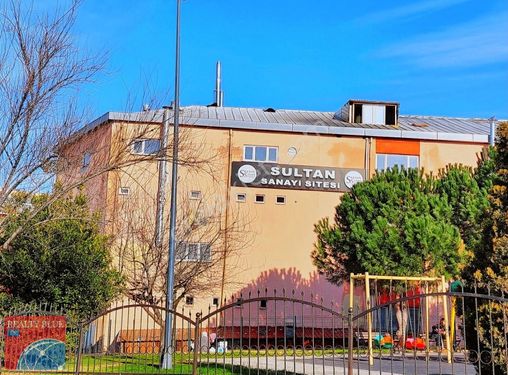 SULTAN SANAYİ SİTESİNDE SATILIK 200m2 İMALATHANE AHMED KAÇMAZ