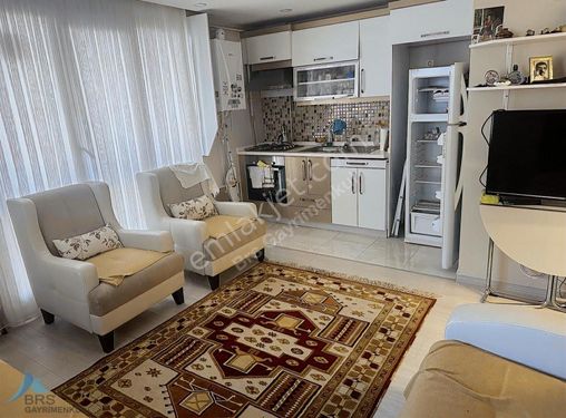 BAHÇELİEVLER ÖMÜR PLAZA ARKASINDA KELEPİR YENİ DAİRE