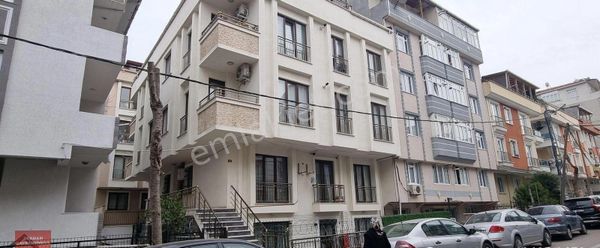 Avcılar Kemalpaşa Mahallesi 4 yıllık binada 1.kat 90 m2 satılık daire