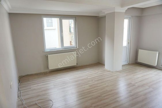  MERAL R1755 YENİ 11 Yaş ASANSÖRLÜ Binada 3 Cephe Çift Balkon ARA KAT