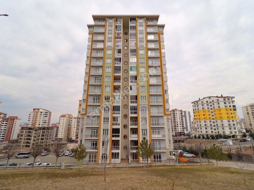 Serkent Erkut Center Sitesi'nde Full Yapılı Satılık 3+1 Daire