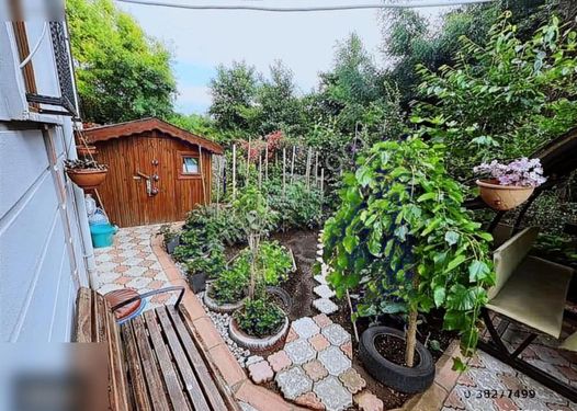 Sakarya karasu aziziye mahallesinde bahçeli şık bir daire