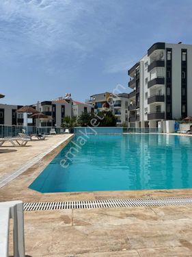 Kuşadasında eşyalı daire 3+1 160 m2