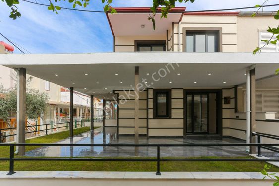 Kusadası Karaova mevki 2+1 satılık dublex villa 