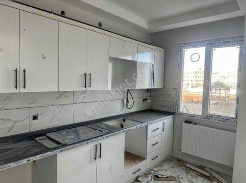  ZARA GAYRİMENKUL'DEN ÜÇKUYULARDA 2+1 SIFIR LÜKS DAİRE 2.EL TAPU