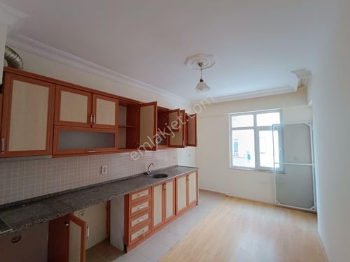 KAFELER CADDESİ ÜZERİ KİRALIK 3+1 DAİRE 