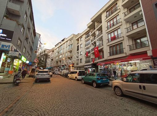 EYÜPSULTAN GÖKTÜRK CADDESİ ÜZERİ SATILIK 2+1 90M2 BALKON ASANSÖR