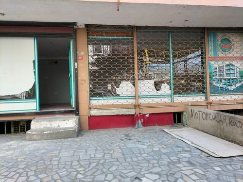 Avcılar Mustafa Kemal Paşa'da kiralık dükkan 50 metrekare WC mutfak mevcut